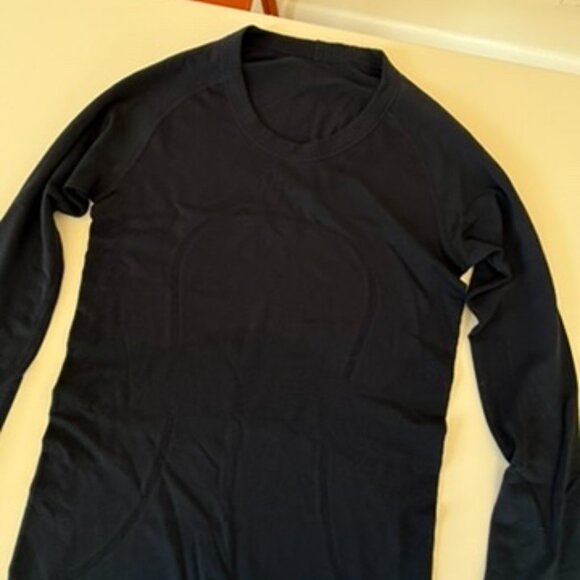 Lululemon Swiftly Tech Long Sleeve 2.0 HIP length - True Navy? Size 4 - Picture 6 of 10
